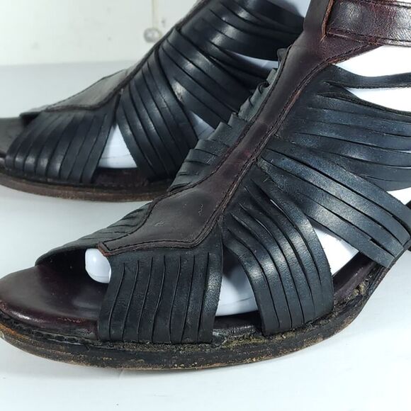 FREEBIRD BY STEVEN Women's Arrow US9 Black Distressed Leather Strappy Sandals - Picture 13 of 16